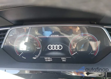 2022 Audi E-Tron Premium Plus Quattro из США, поврежденный, VIN WA1LAAGE3NB011114